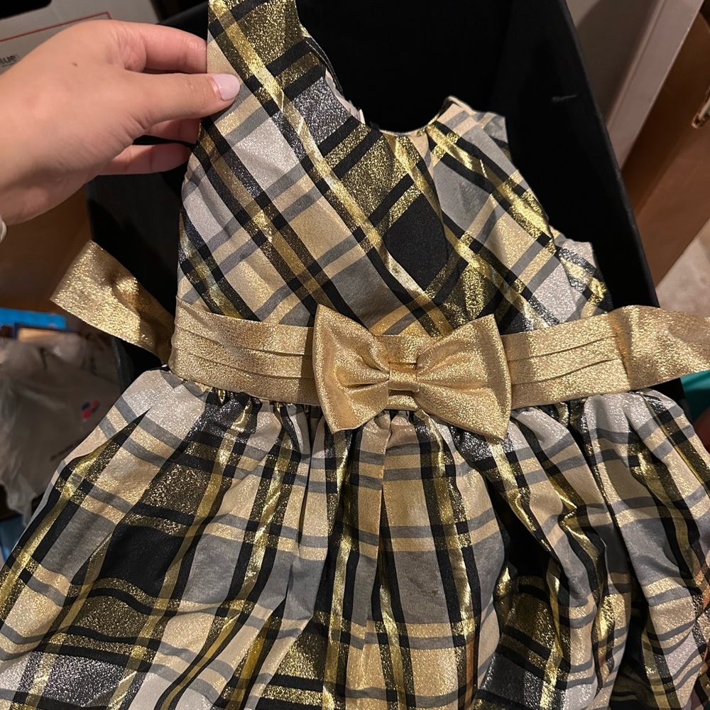 HUGE BUNDLE of girl’s clothing - jackets, dresses, outfits size 12-24mo